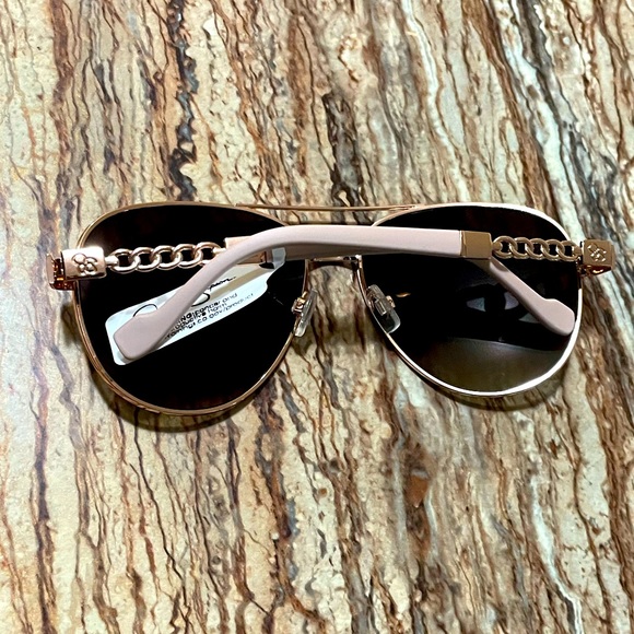 Rose Gold Polarized UV Protective Sunglasses - Picture 3 of 4